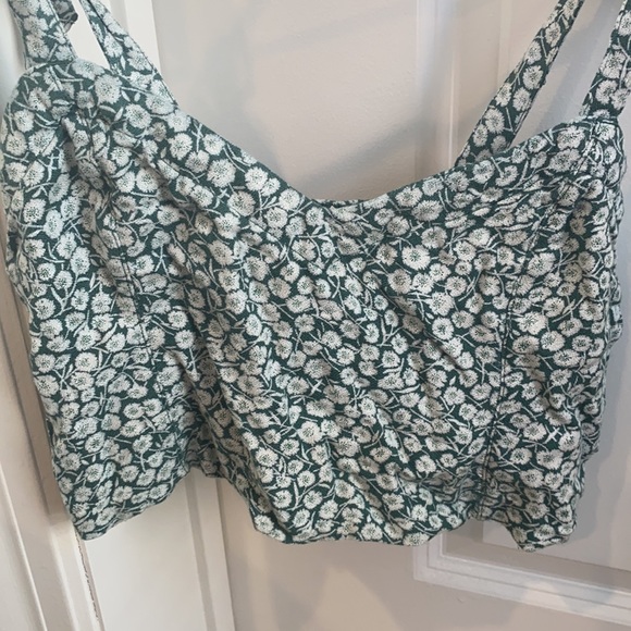 Abercrombie Crop Top - Picture 2 of 4